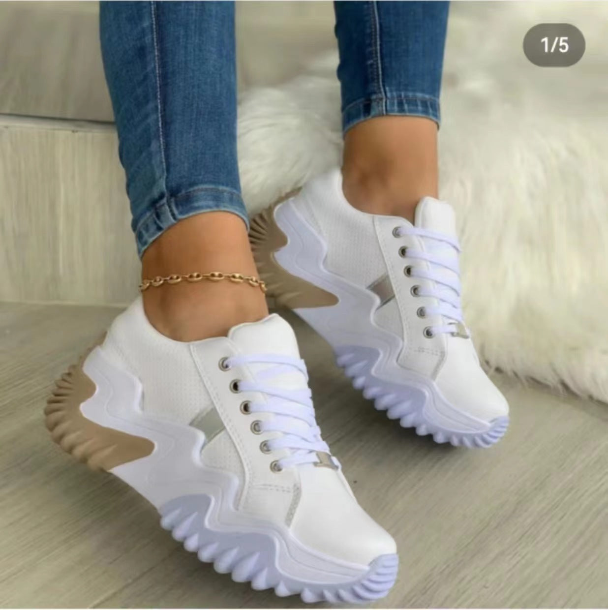 Thick Soled Serrated Shoes
