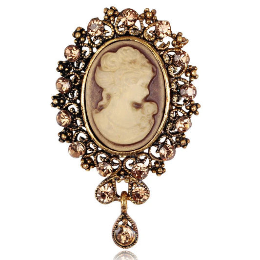 Vintage Victorian Cameo Elegant Queen Head Portrait Brooch