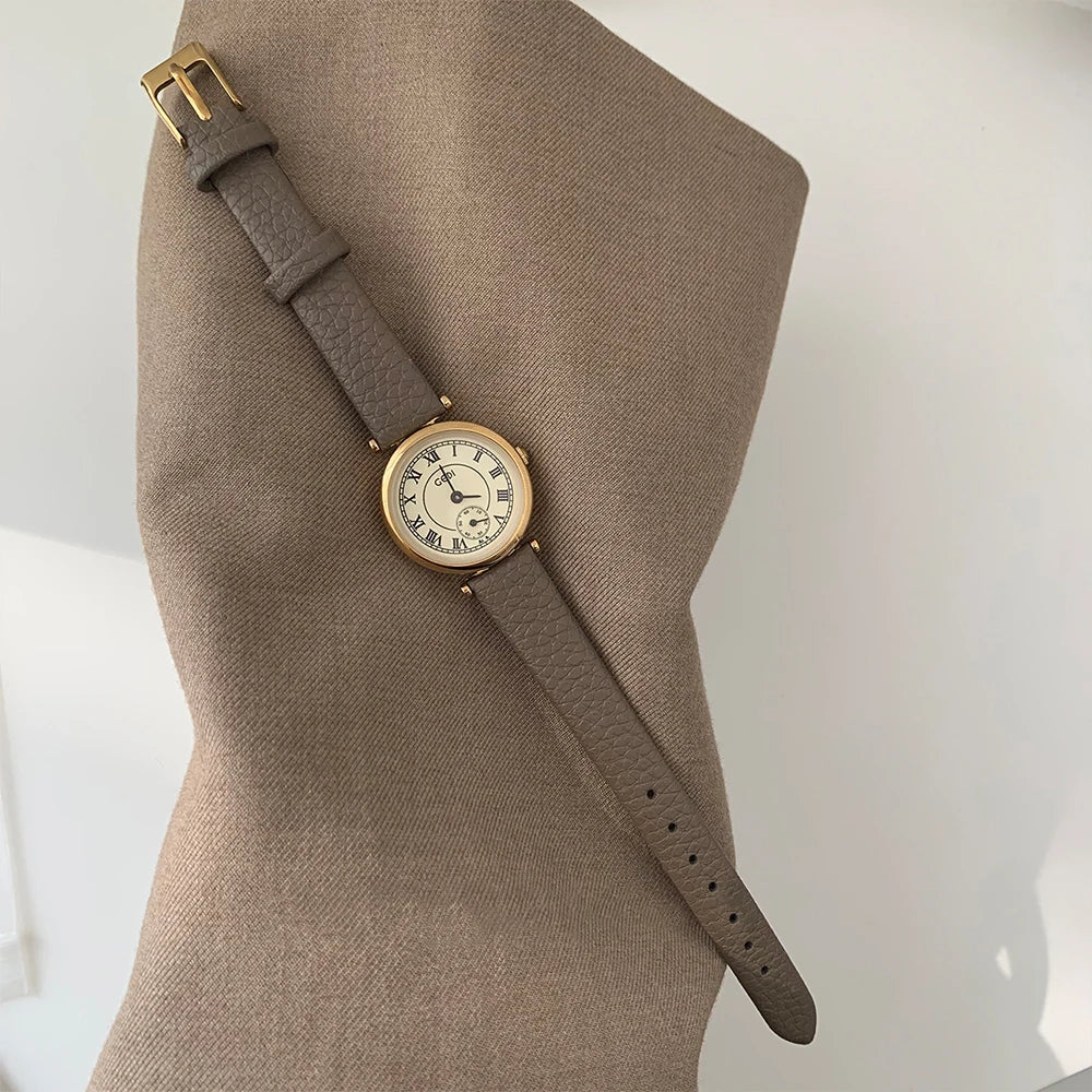 Vintage Temperament Small round dial quartz belt Watch