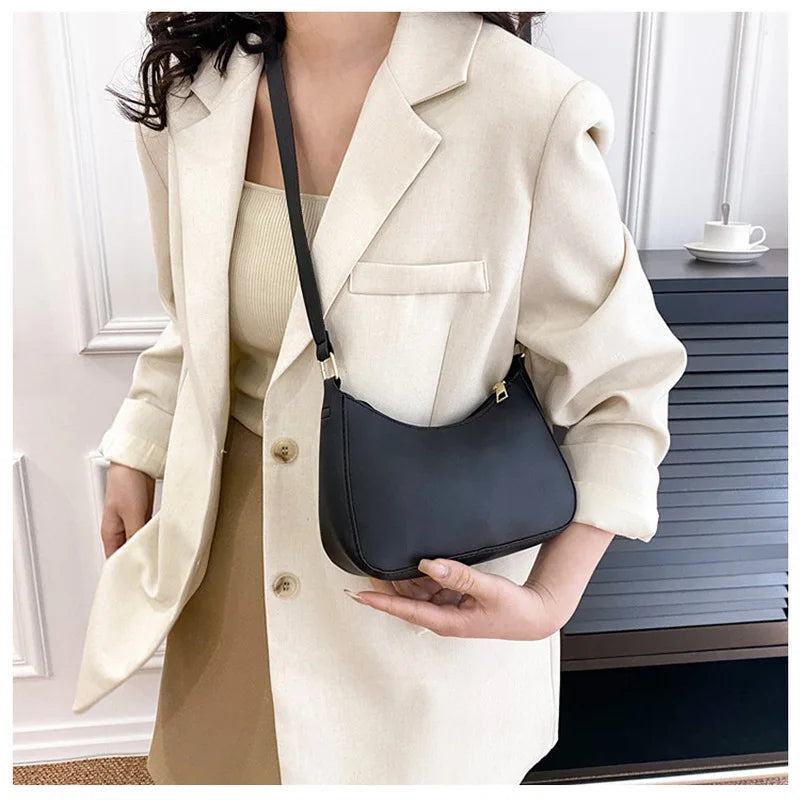 Half-moon Underarm Bag