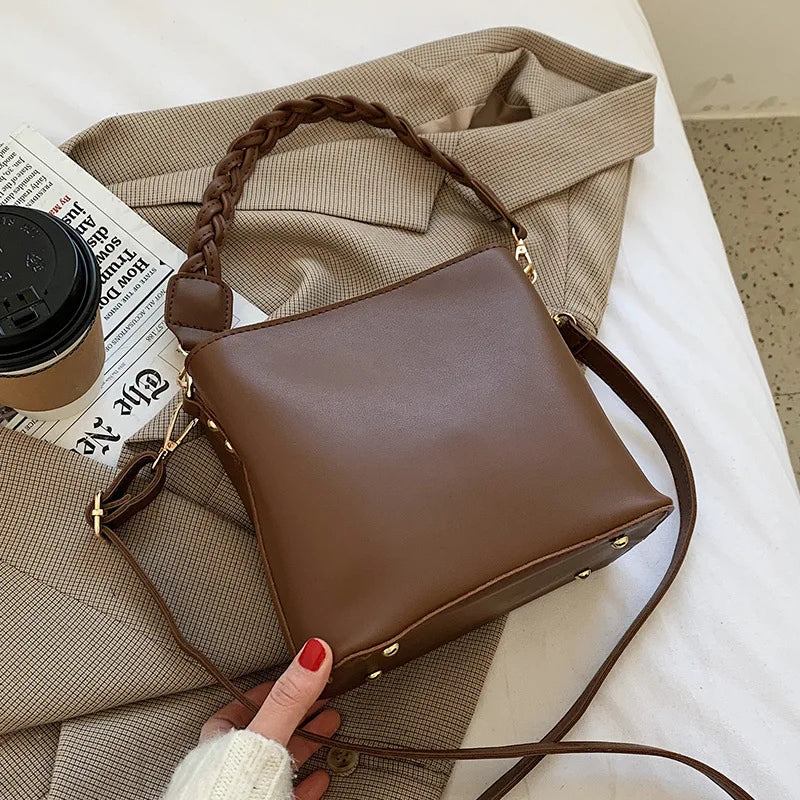Retro Versatile Design Bucket Shape Crossbody Bag