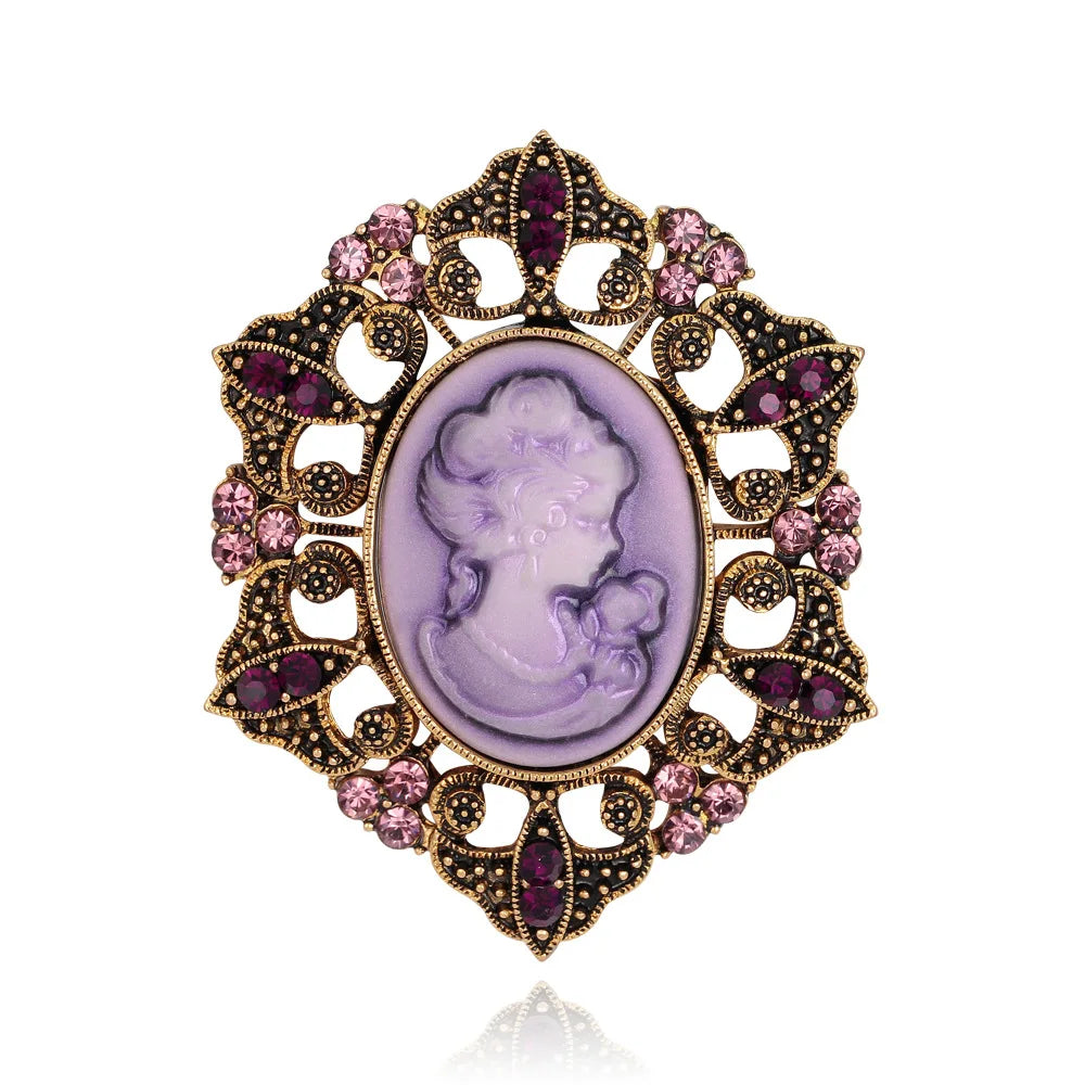 Vintage Victorian Design Queen's Cameo Brooch Pin, Antique