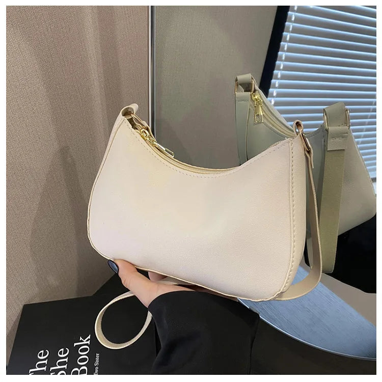 Half-moon Underarm Bag