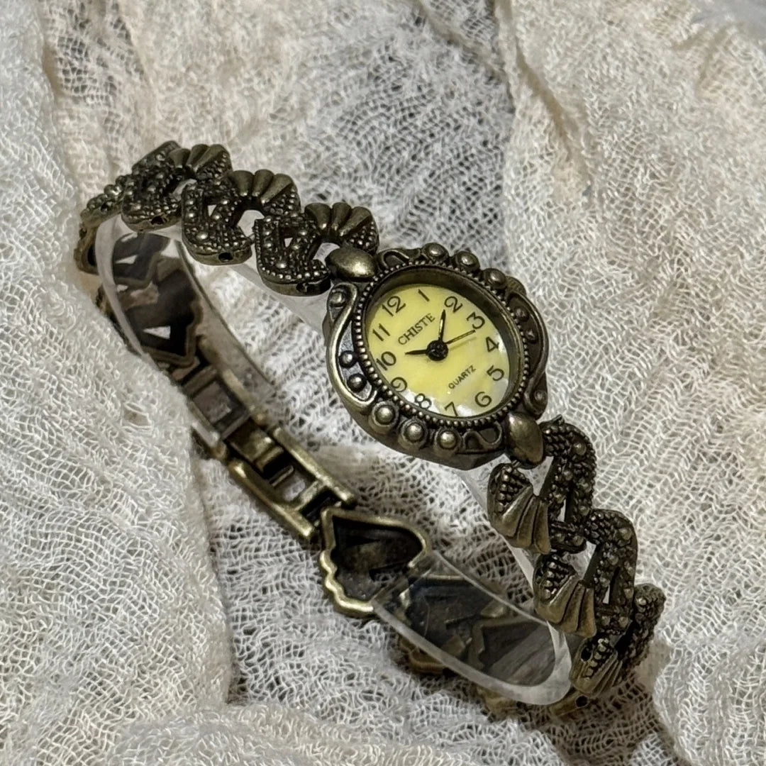 Vintage Gold Analog Quartz Watch Exquisite Arabic Numerals Dial