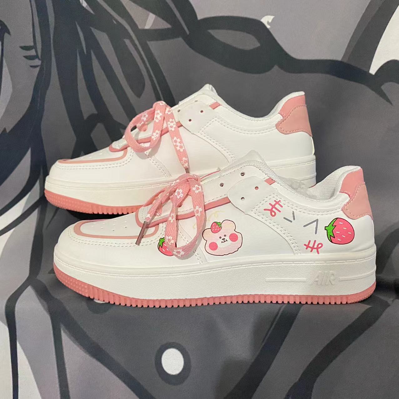 Versatile Strawberry Bear Casual Sneakers
