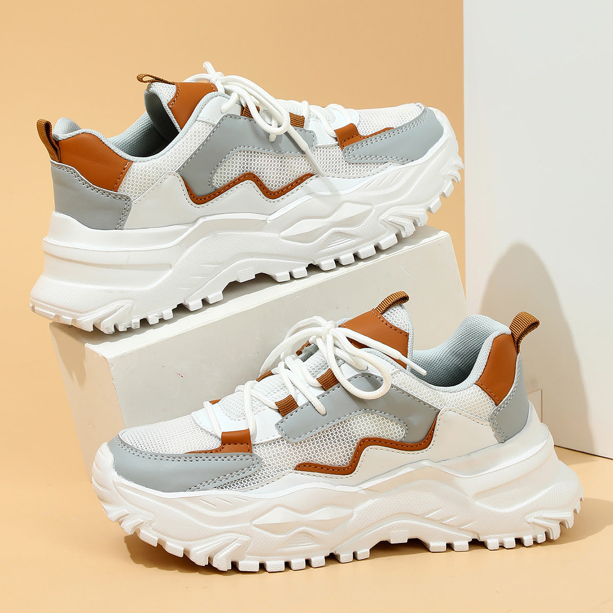 Outdoor Breathable Comfort and Casual Sports Shoes