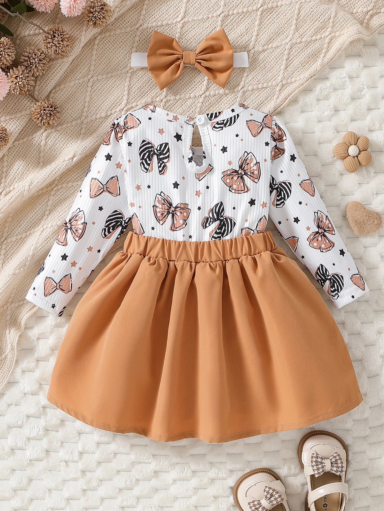 cartoon bow pattern in spring and autumn dress